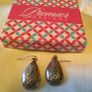 Premier Designs earrings